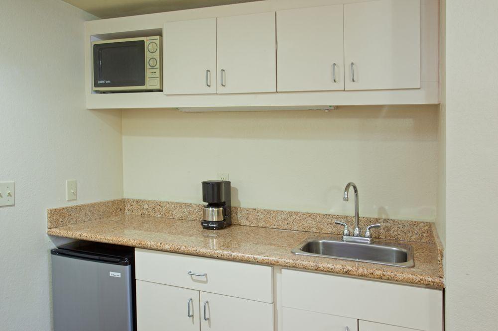 Best Western Plus Sugar Land-Stafford Экстерьер фото