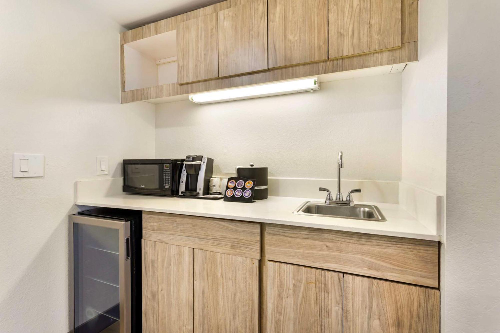 Best Western Plus Sugar Land-Stafford Экстерьер фото